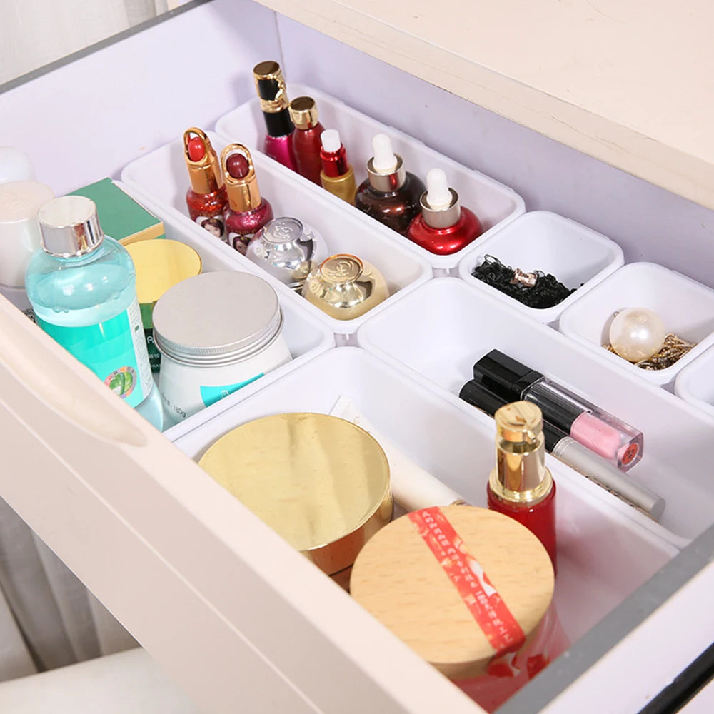 FlexiDivider 8-Piece Makeup Tray Set